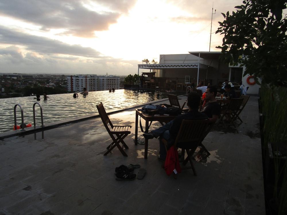 สวีท รูม ออน สติวเดนต์ พาร์ค อพาร์ตเมนต์ Aparthotel ยอกยาการ์ตา ภายนอก รูปภาพ