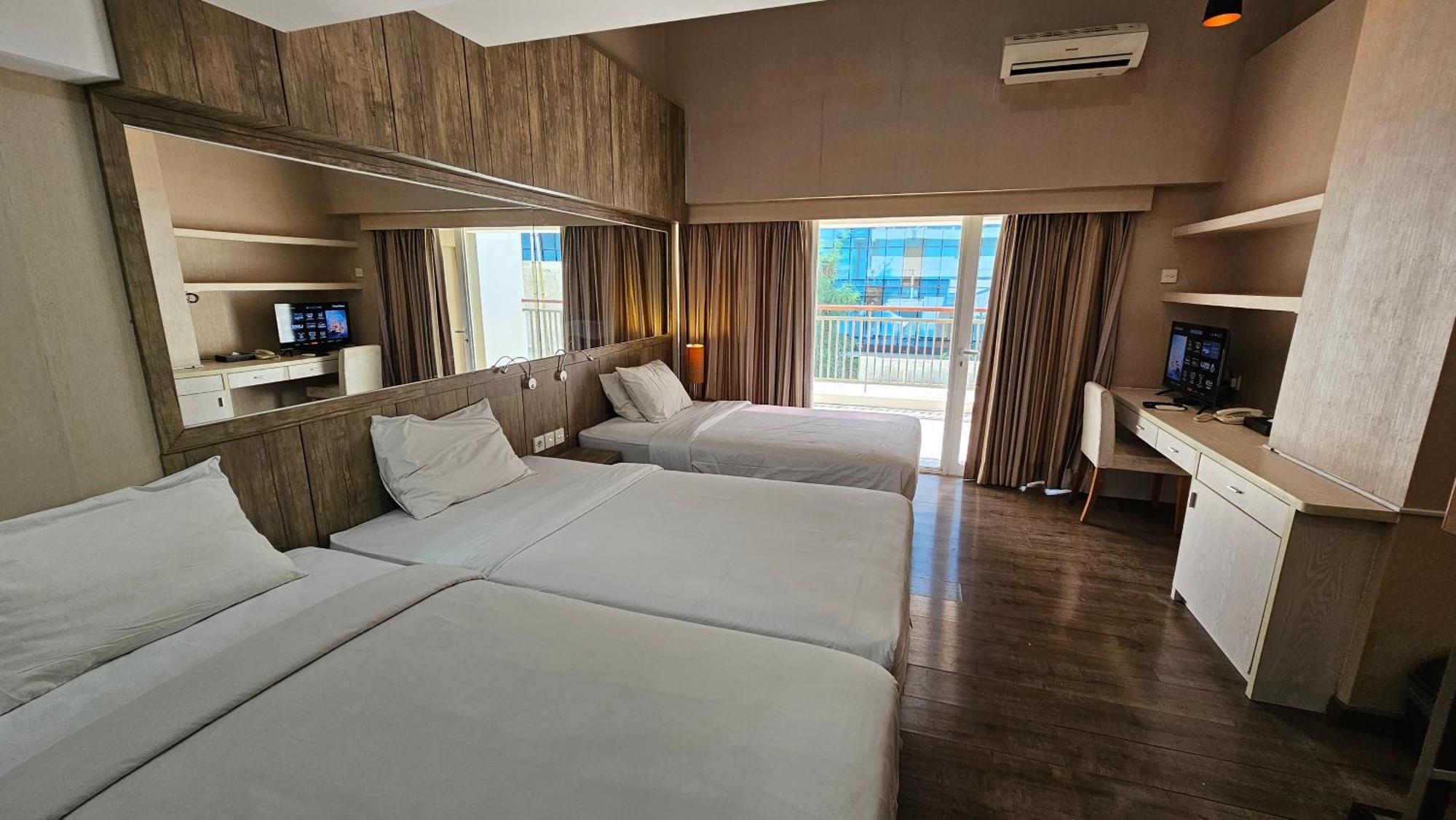 สวีท รูม ออน สติวเดนต์ พาร์ค อพาร์ตเมนต์ Aparthotel ยอกยาการ์ตา ภายนอก รูปภาพ