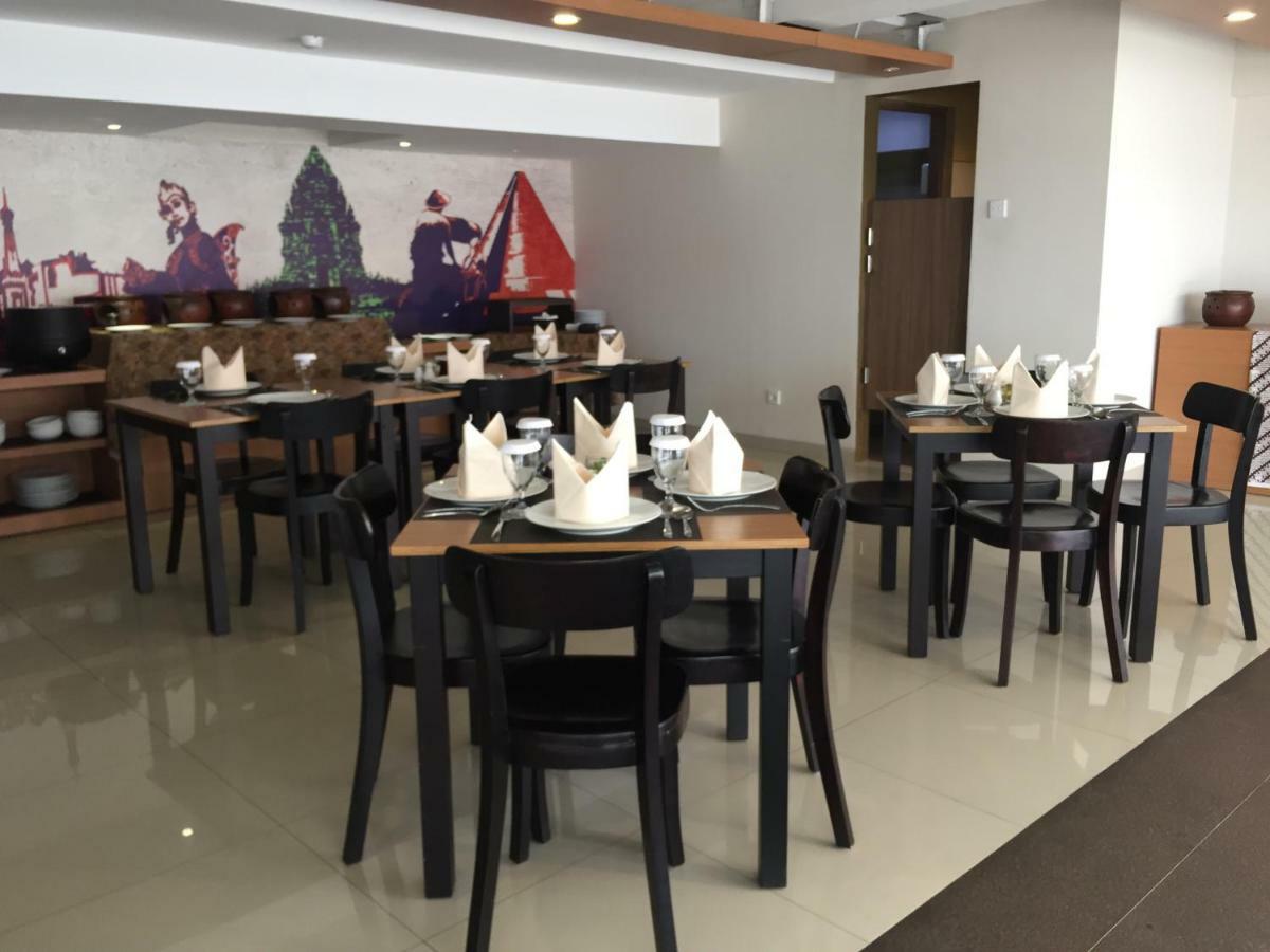 สวีท รูม ออน สติวเดนต์ พาร์ค อพาร์ตเมนต์ Aparthotel ยอกยาการ์ตา ภายนอก รูปภาพ