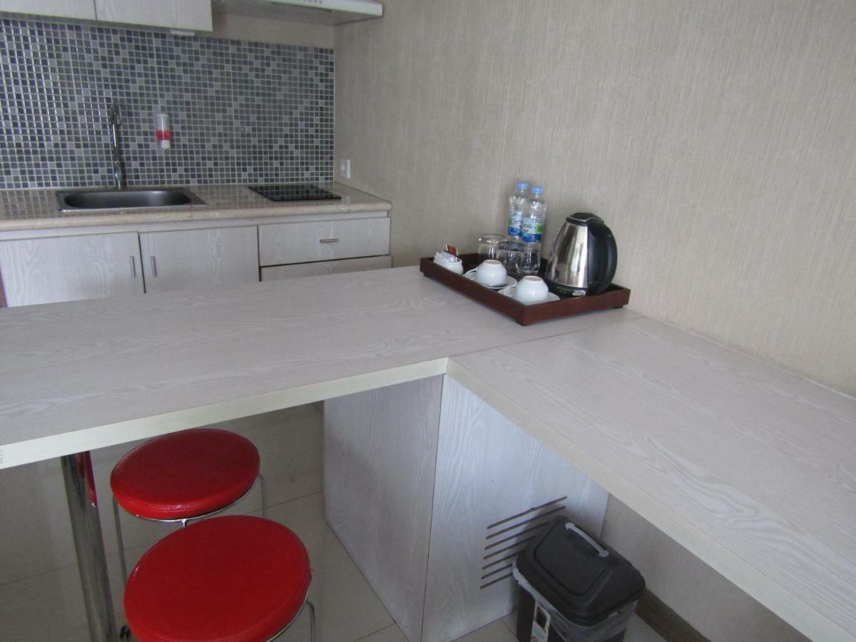 สวีท รูม ออน สติวเดนต์ พาร์ค อพาร์ตเมนต์ Aparthotel ยอกยาการ์ตา ภายนอก รูปภาพ
